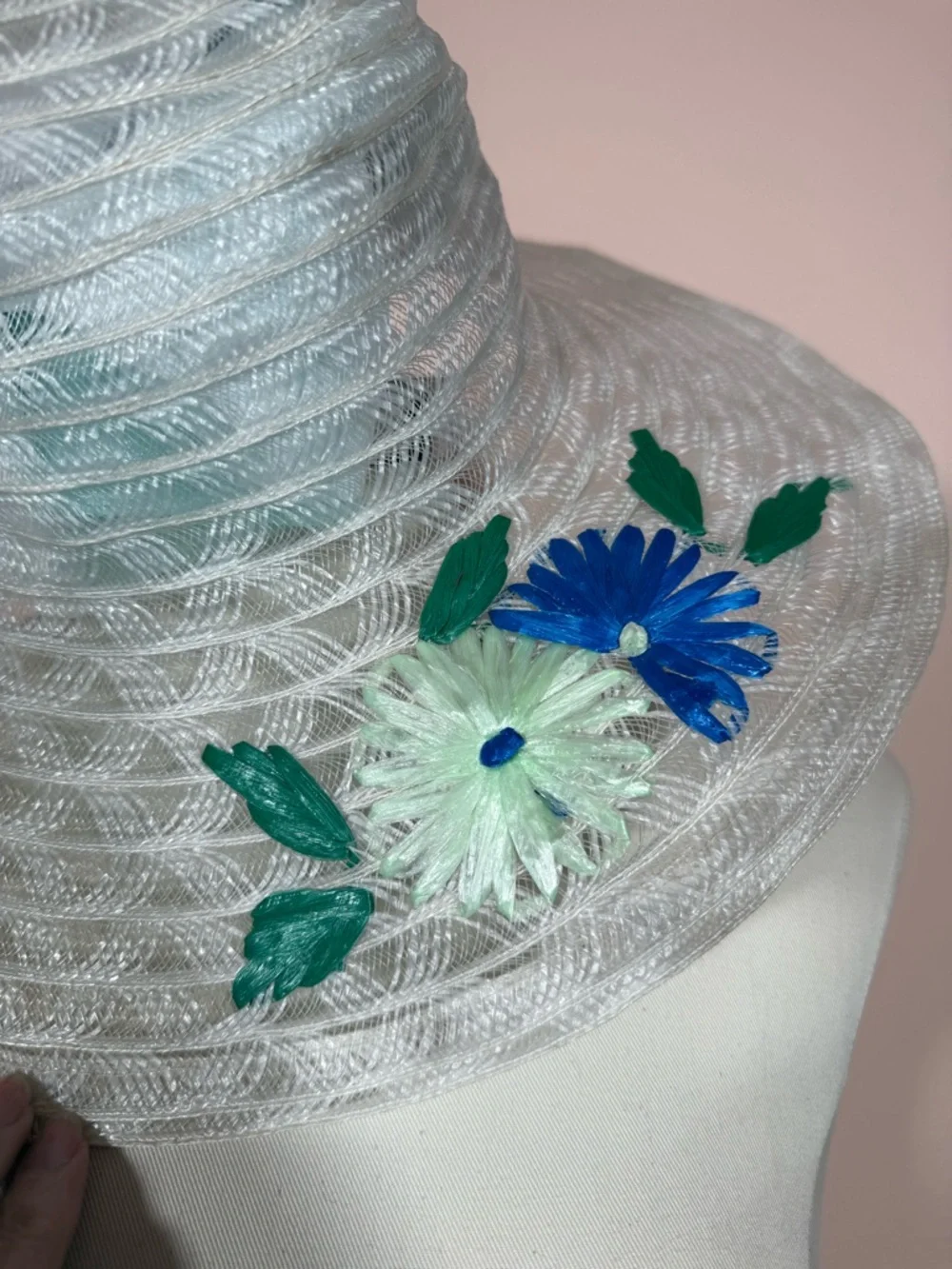 Vintage 1970's White Lace Embroidered Flower Wedding floppy SunHat Derby - Picture 14 of 16